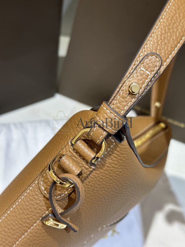 Delvau Pin Swing Caramel Bags