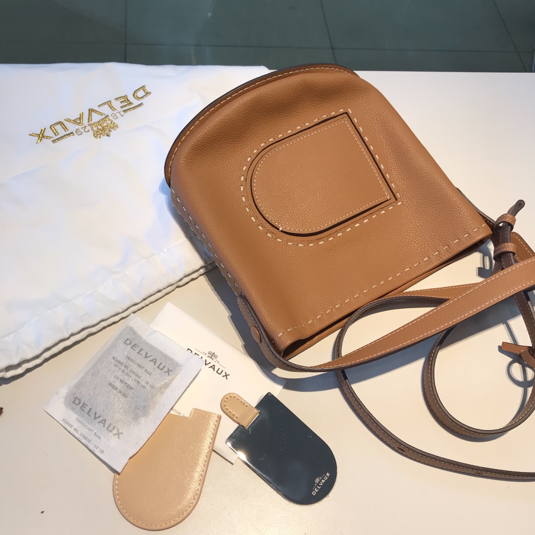 Delvaux /PM（Caramel color）