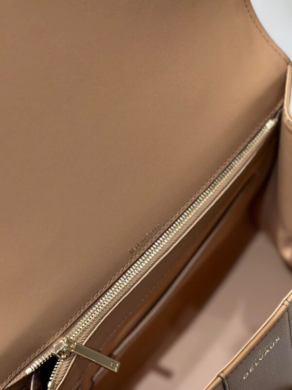 DelvauxPM奶茶色9.jpg Delvaux/PM (Milk tea color)