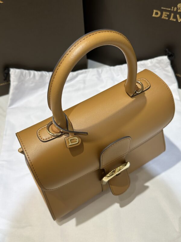 PM焦糖色4.jpg Delvaux /PM(Caramel color)