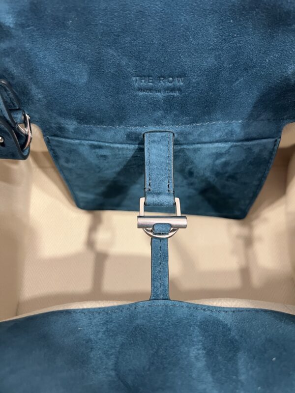 TR Margaux 10 Series (Frosted Peacock Blue)