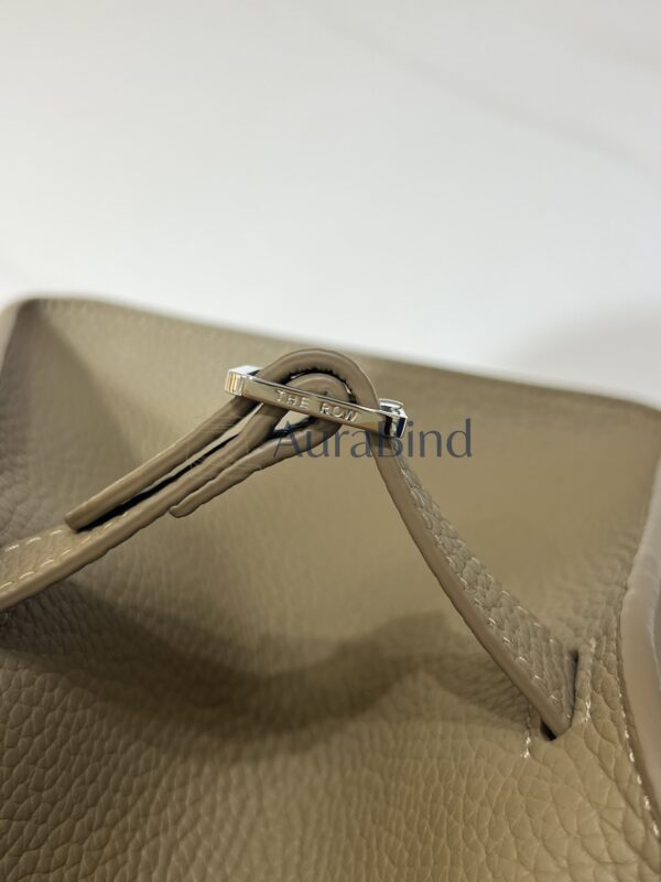 TR Margaux 10 series (lychee-textured milk tea color)