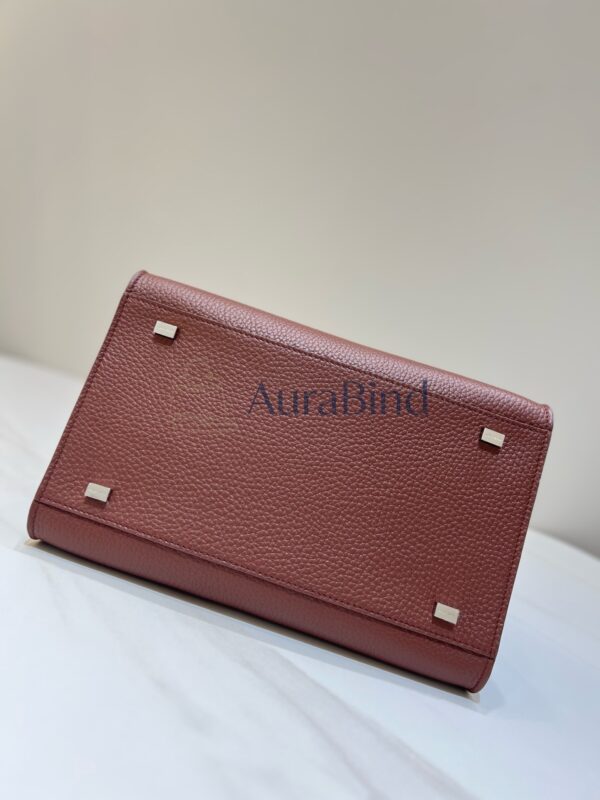 TR Margaux 10 series (Lychee Mocha)