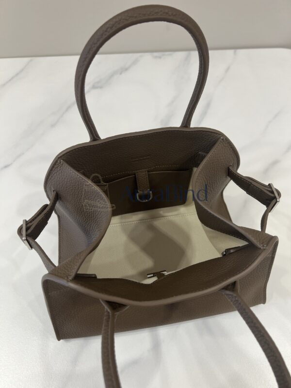 TR Margaux 10 series (Lychee-textured Olive Brown)