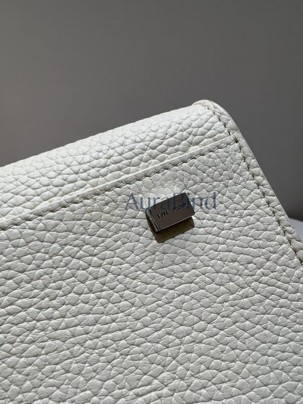 TR Margaux 10 series (pebbled white)