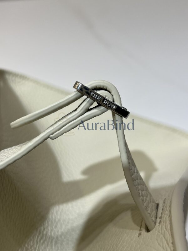 TR Margaux 10 series (pebbled white)