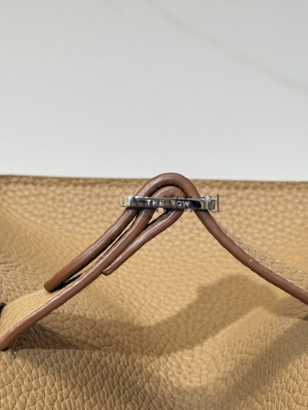 TR Margaux 10 series (Lychee-textured Cinnamon)