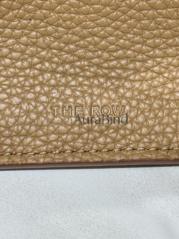 TR Margaux 10 series (Lychee-textured Cinnamon)