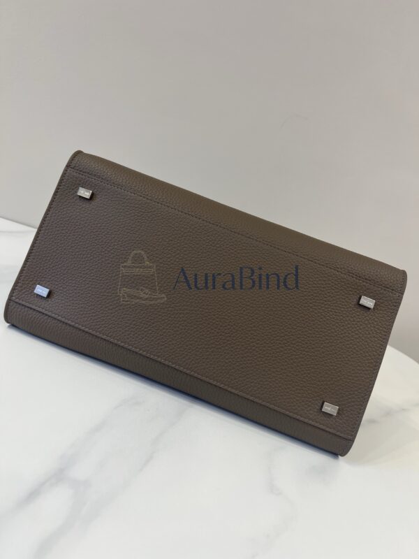 TR Margaux 12 series (Lychee Olive Brown)
