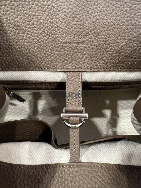 TR Margaux 12 series (Lychee Olive Brown)