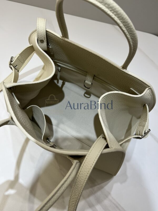 TR Margaux 12 series (pebbled white)