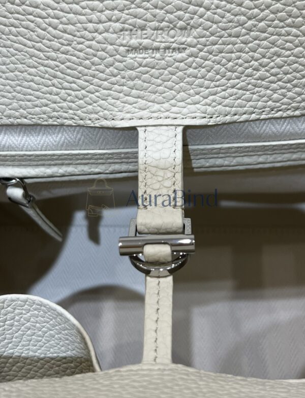 TR Margaux 12 series (pebbled white)