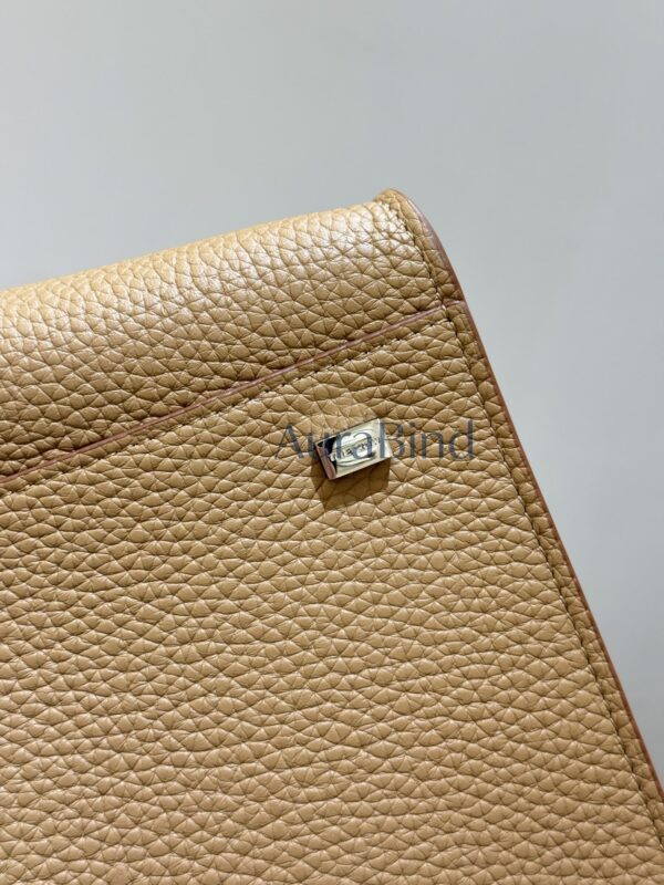 TR Margaux 12 series (lychee-patterned cinnamon color)