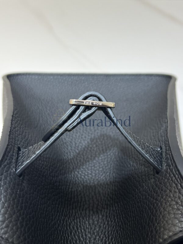 TR Margaux 12 series (pebbled black)
