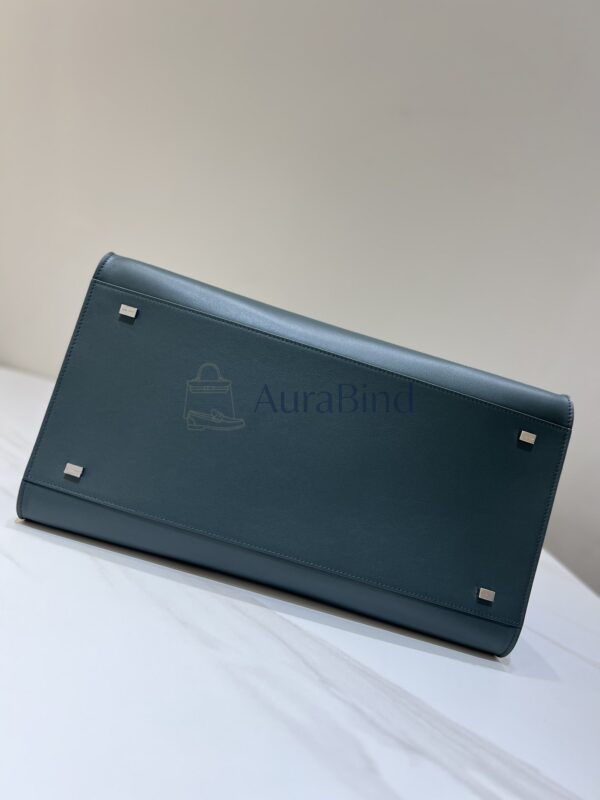 TR Margaux 15 Series (Plain Weave Dark Green)