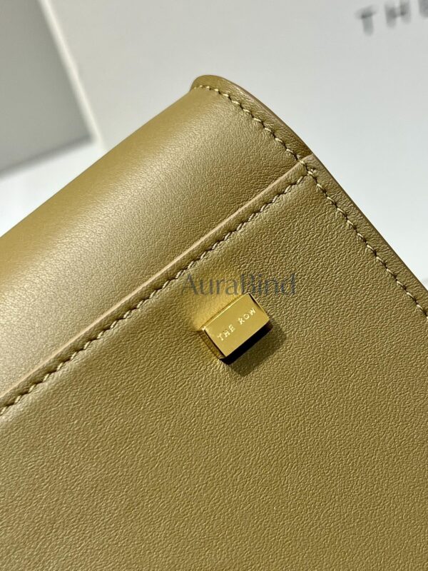 TR Margaux 15 series (plain olive green)