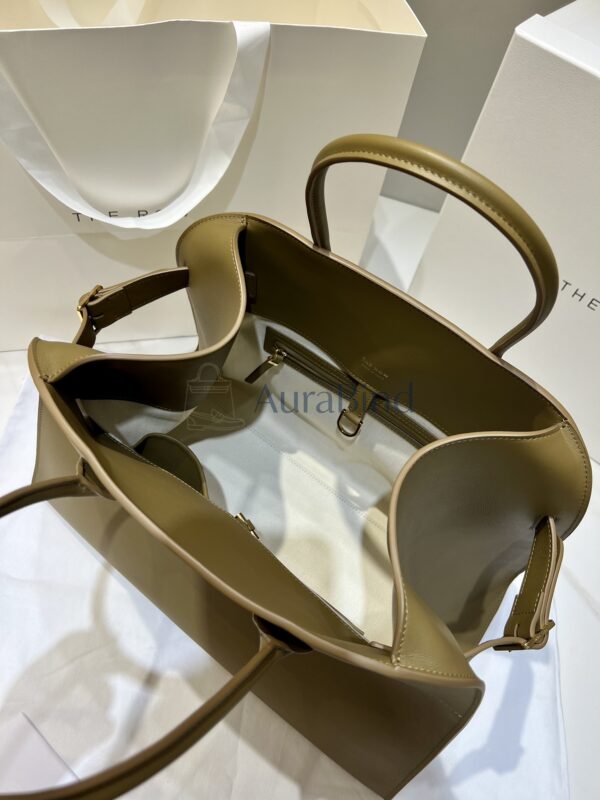 TR Margaux 15 series (plain olive green)