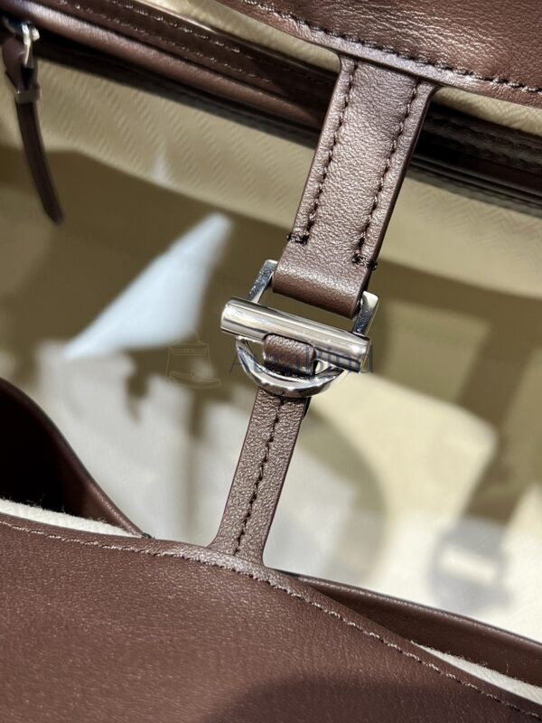 TR Margaux 15 Series (Plain Brown/Chocolate)