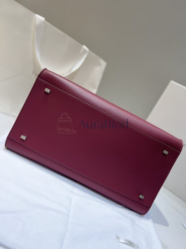 TR Margaux 15 Series (Plain Deep Red)