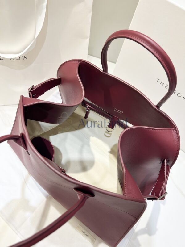 TR Margaux 15 Series (Plain Deep Red)