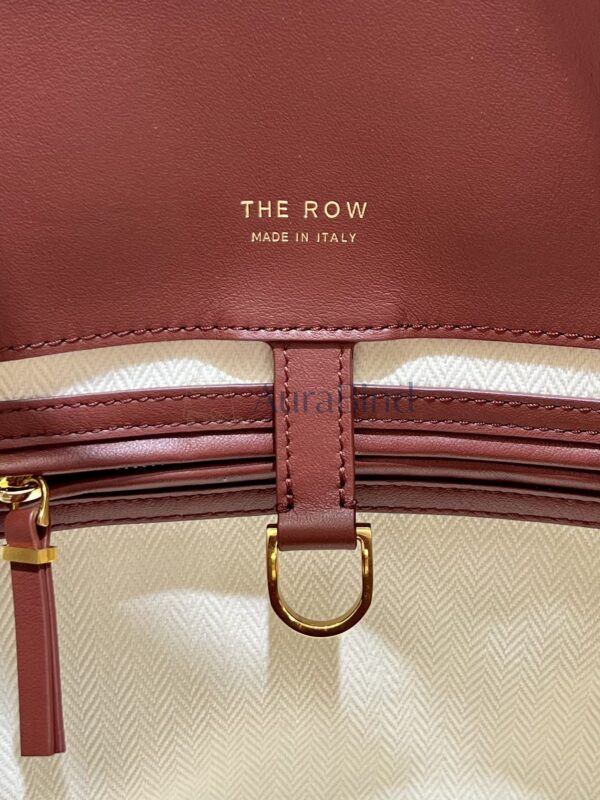 TR Margaux 15 Series (Plain Brick Red)