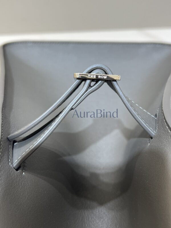 TR Margaux 15 Series (Plain Koala Grey)