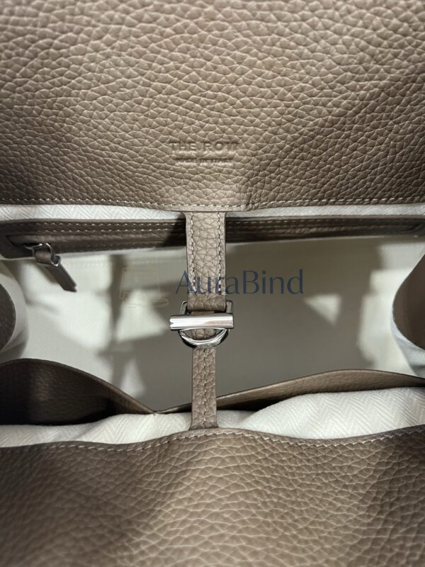 TR Margaux 15 series (Lychee Olive Brown)