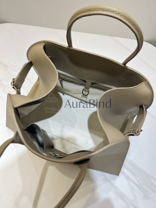 TR Margaux 15 series (lychee-textured milk tea color)