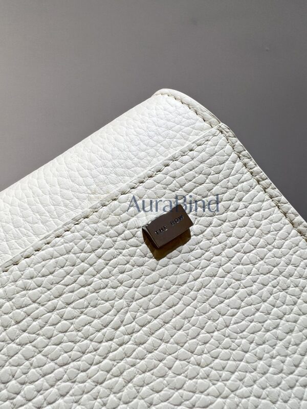 TR Margaux 15 series (pebbled white)