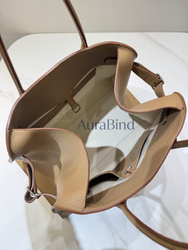 TR Margaux 15 series (lychee-textured cinnamon color)