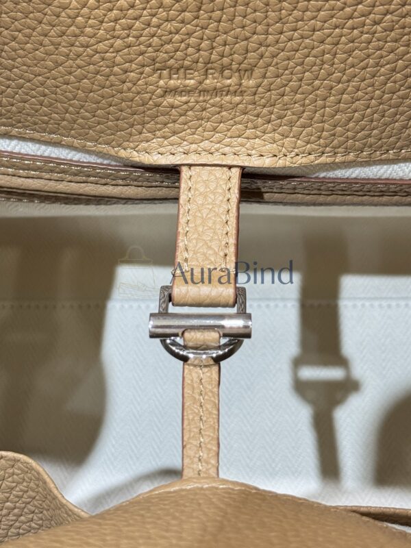 TR Margaux 15 series (lychee-textured cinnamon color)