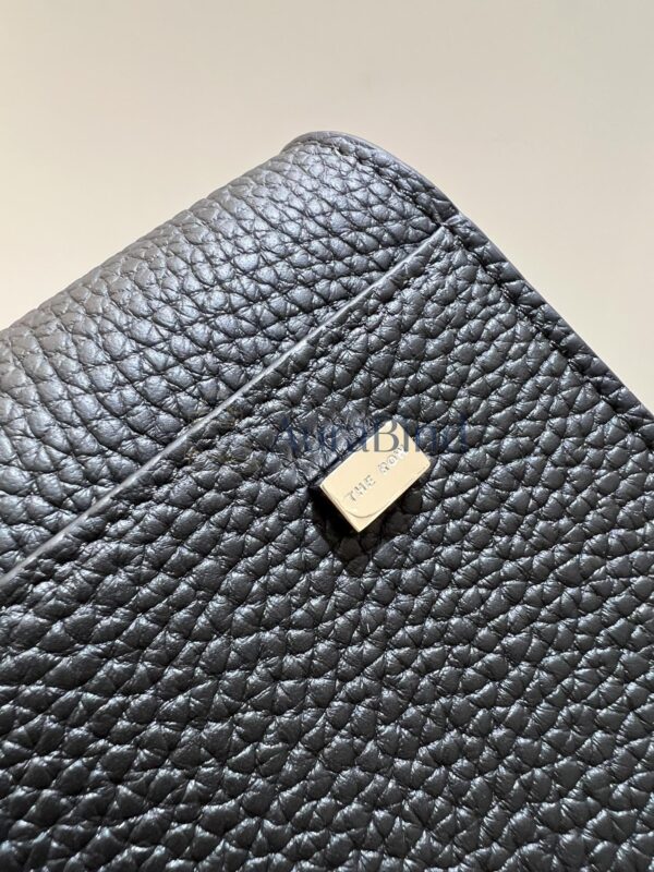 TR Margaux 15 Series (Lychee Black)