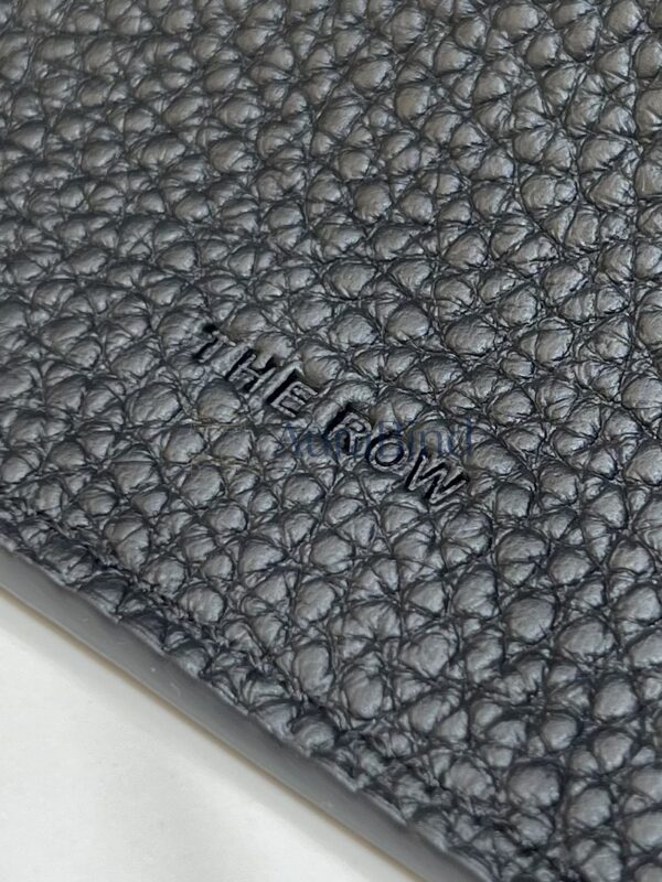 TR Margaux 15 Series (Lychee Black)