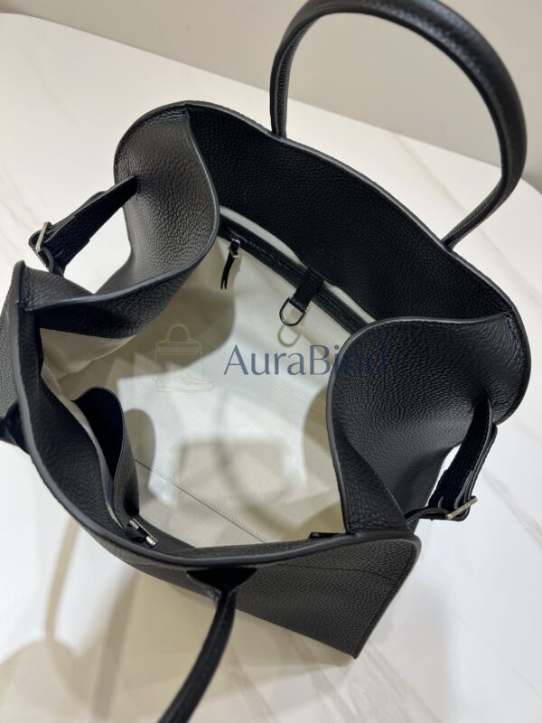 TR Margaux 15 Series (Lychee Black)