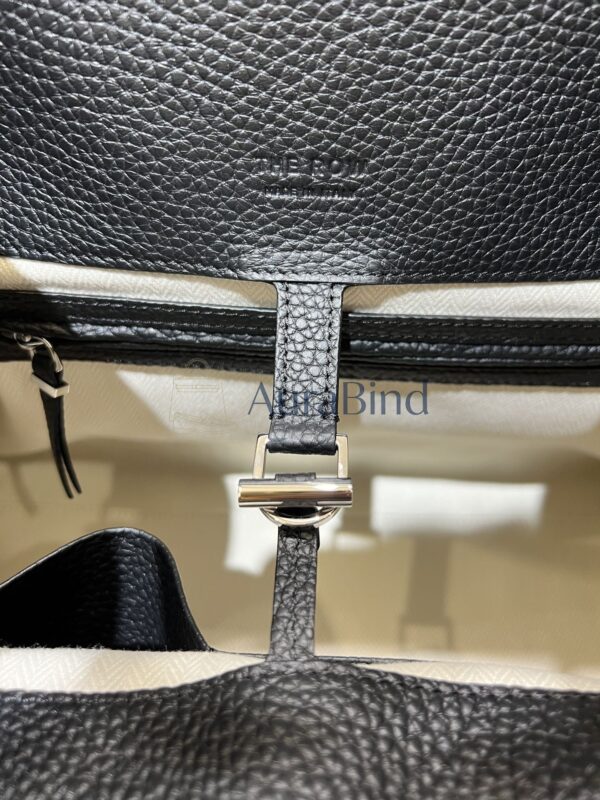 TR Margaux 15 Series (Lychee Black)