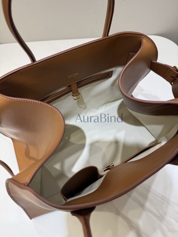 TR Margaux 17 series (plain brown)