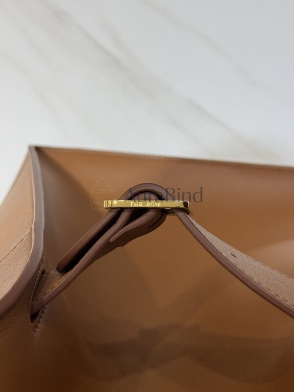 TR Margaux 17 series (plain brown)