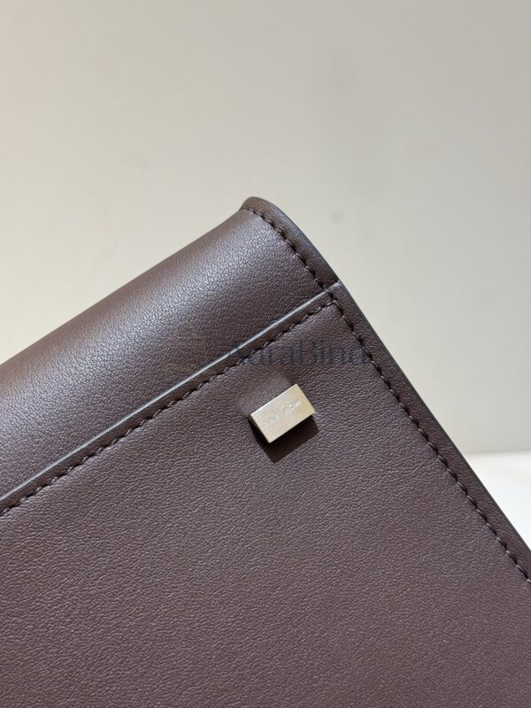 TR Margaux 17 Series (Plain Brown/Chocolate)
