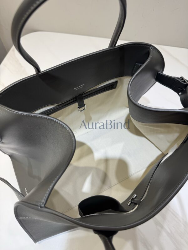 TR Margaux 17 series (plain Koala Grey)