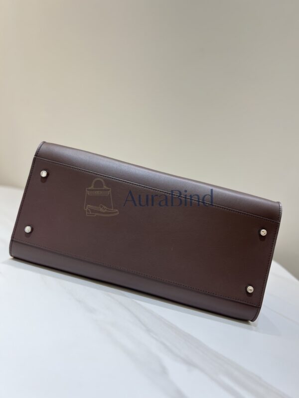 TR Shoulder 12 Series (Plain Chocolate)
