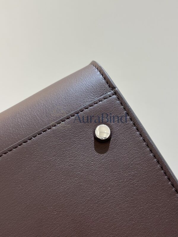 TR Shoulder 12 Series (Plain Chocolate)