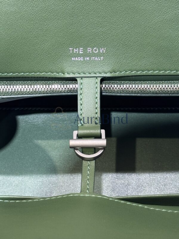 TR Shoulder 12 Series (Plain Green)