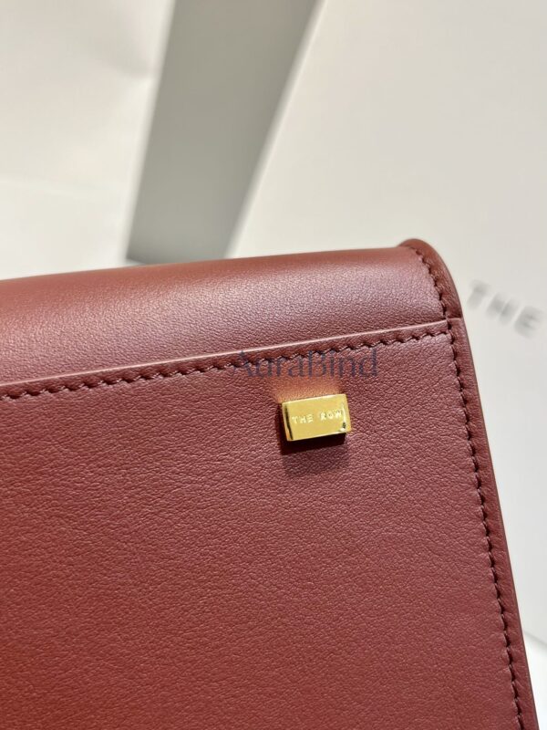 TR Margaux 10 series (plain brick red)