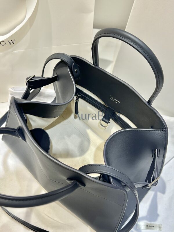 TR Margaux 12 series (plain dark blue)