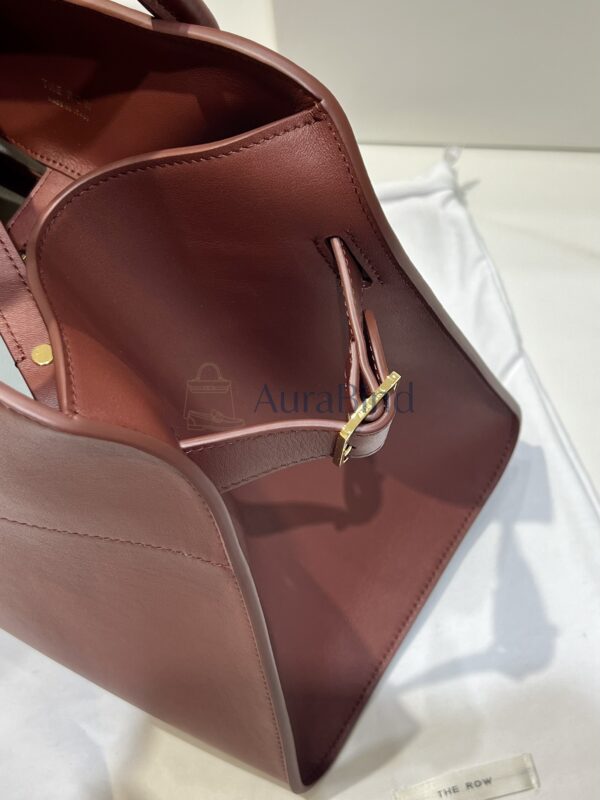 TR Margaux 12 Series (Plain Brick Red)