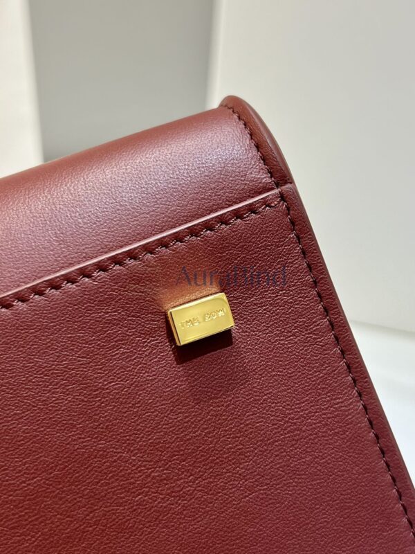 TR Margaux 12 Series (Plain Brick Red)