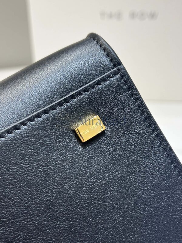 TR Margaux 12 Series (Plain Black)