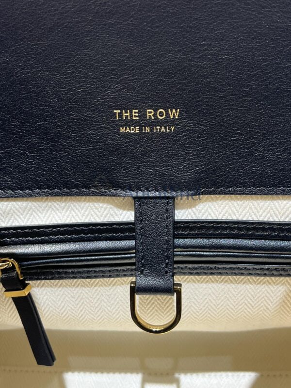 TR Margaux 12 Series (Plain Black)