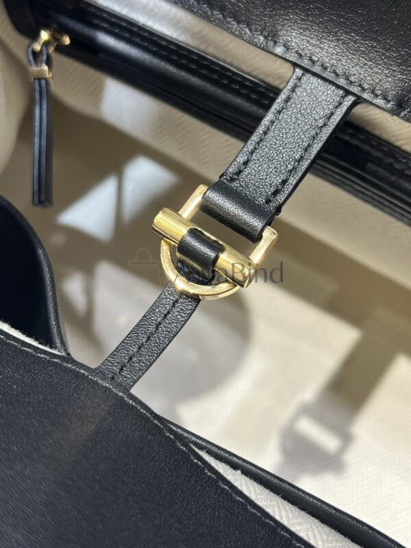 TR Margaux 12 Series (Plain Black)