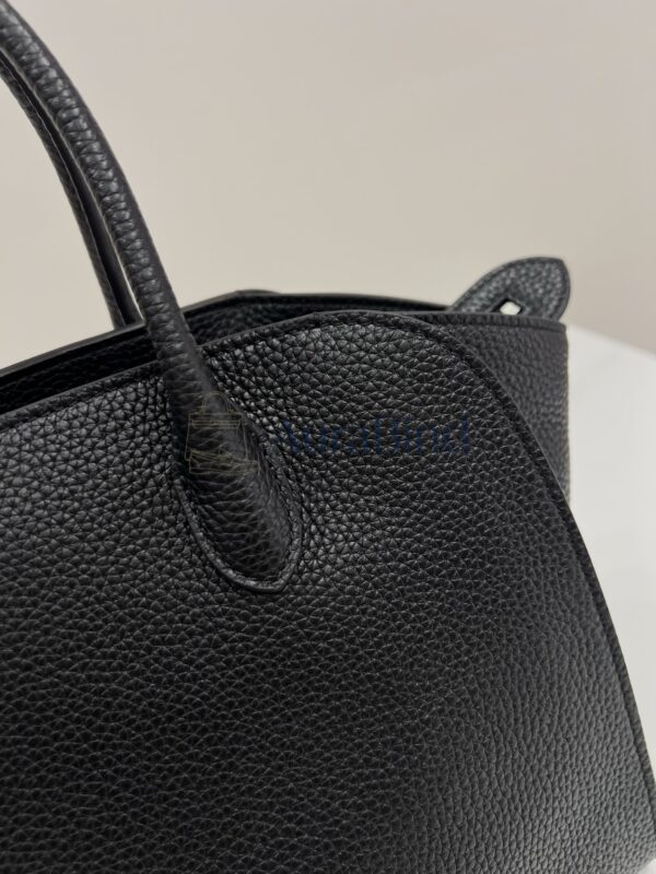 TR Marlo 12 Series (Black Lychee Texture)